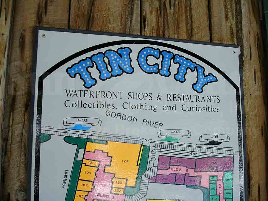 OLDE NAPLES SOUTHEAST Tin City Shops Signage